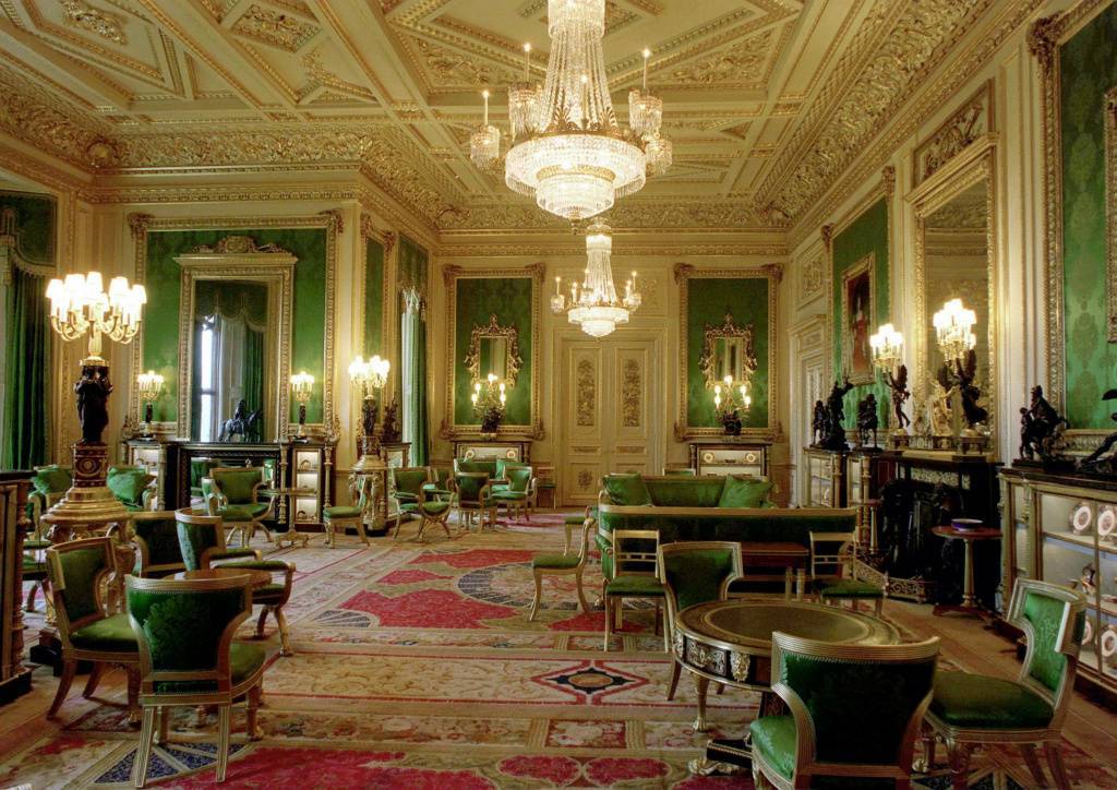Букингемский дворец. Зелёная гостиная