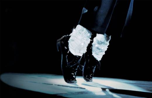 Ноги Майкла Джексона в носках