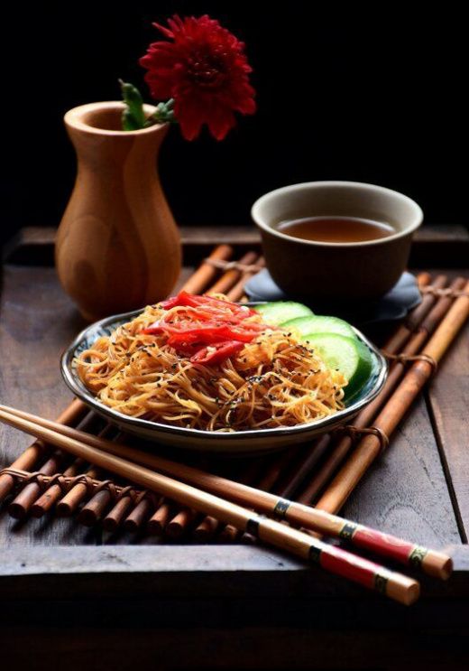 Китайская кухня: особенности и традиции
