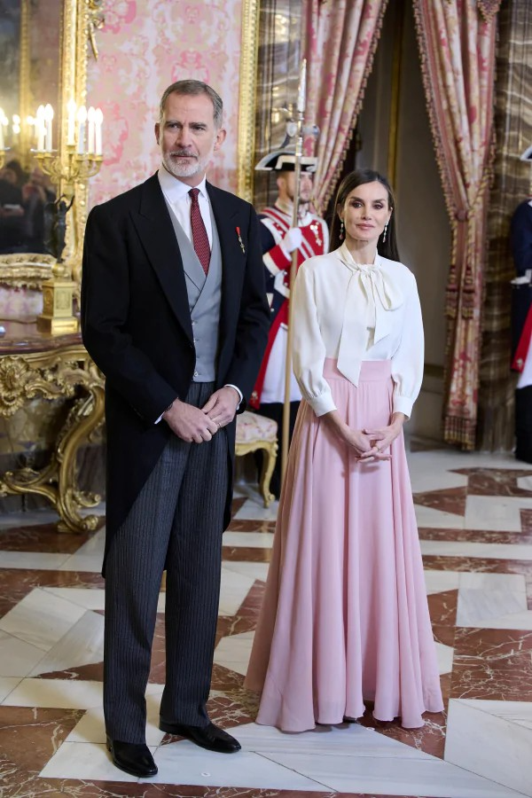 Королева Испании в образе Carolina Herrera