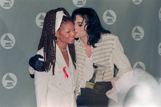 Майкл со своей сестрой Джанет Джексон